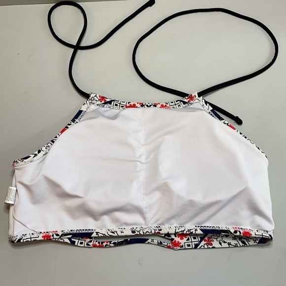 Cupshe cream/red/blue bandanna print bikin… - Picture 6 of 11